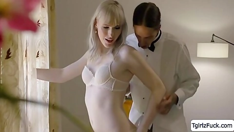 Blonde Tranny Big Ass Analed While Fucking Pussy Threesome